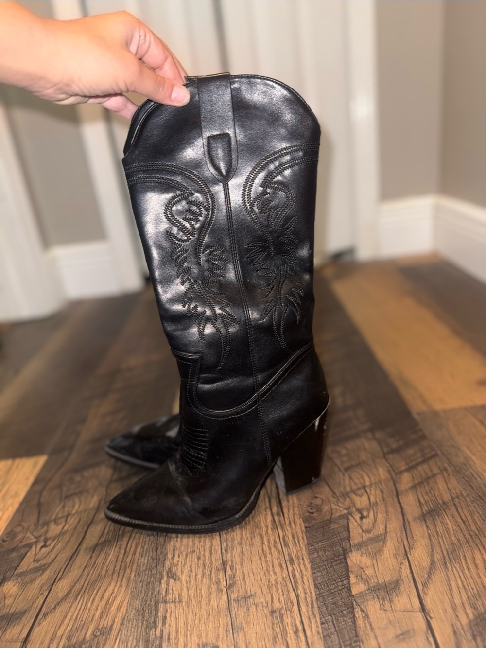 Women's Black Leather Western Block-Heel Boots